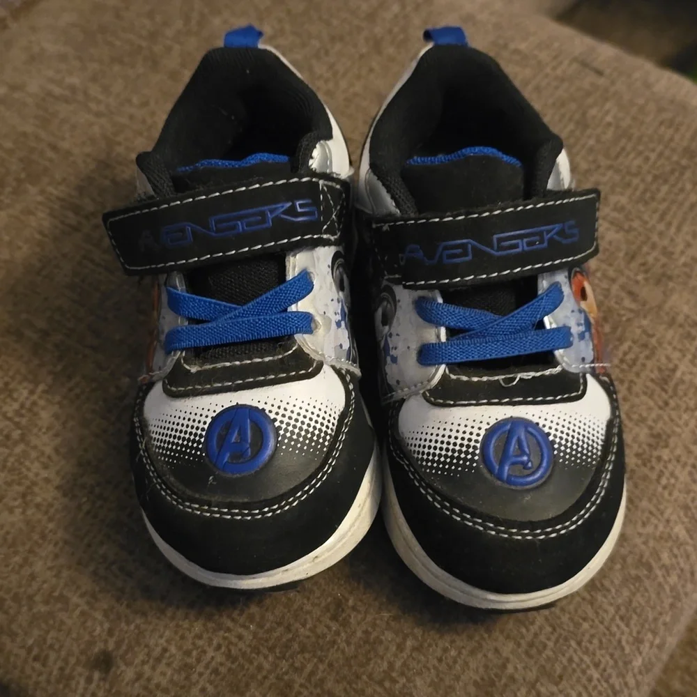 Marvel Kids' Black and Blue Iron Man‎ Light Up  Sneakers Size 8